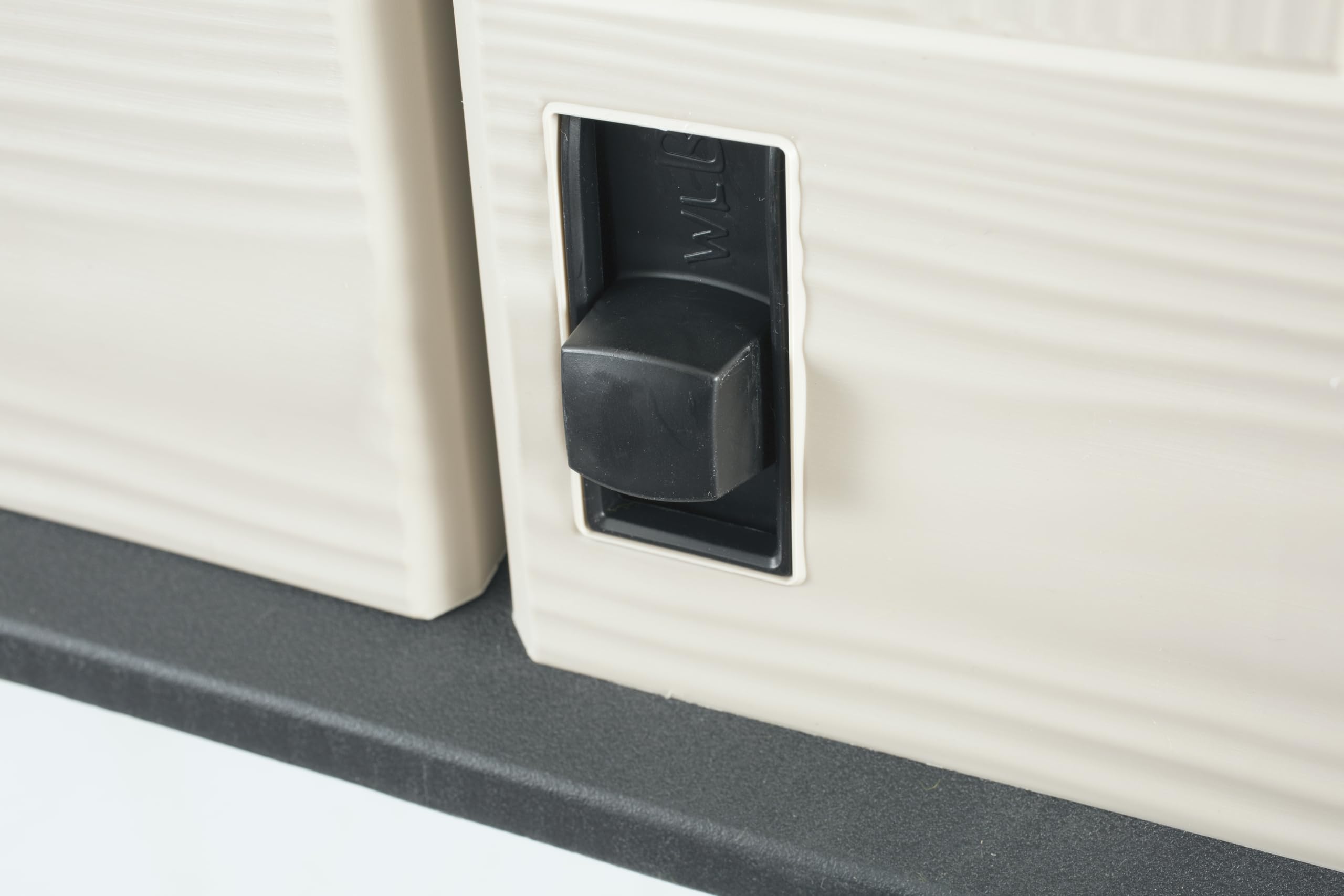 Keter Store-It Out Max Outdoor Garden Storage Shed, Beige and Brown, 145.5 x 82 x 125 cm (L x H x W)